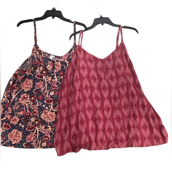 NWT Sonoma 2X Set of 2 Floral and Geometric Print Women's Tops Sleeveless - Picture 1 of 11